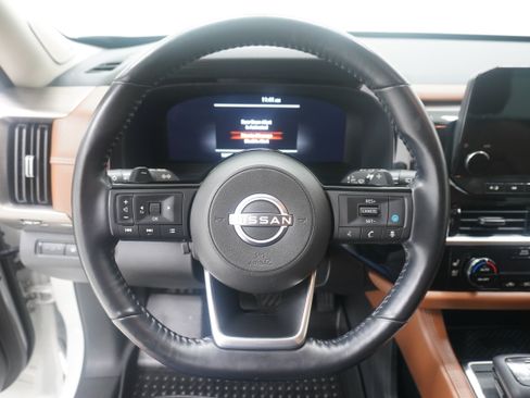 Used 2023 Nissan Pathfinder Platinum w/ Lighting Package (N93) FWD image 20