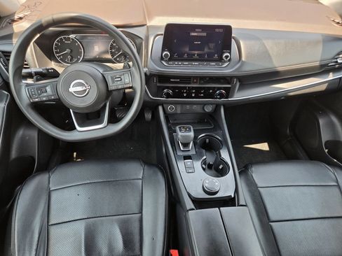 Used 2023 Nissan Rogue S AWD/4WD image 16