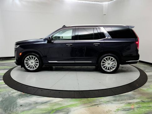 Used 2022 Cadillac Escalade Premium Luxury w/ Performance Package AWD/4WD image 8