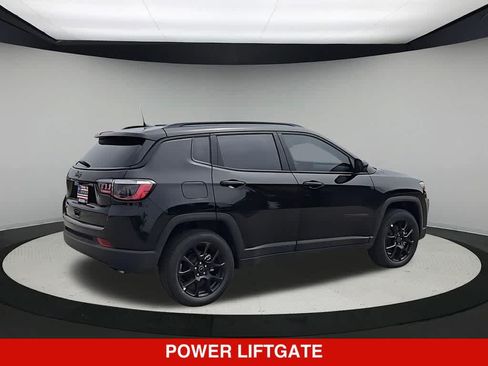 New 2026 Jeep Compass Latitude AWD/4WD image 8