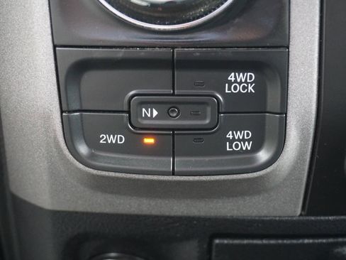 Used 2016 RAM 1500 Express AWD/4WD image 13