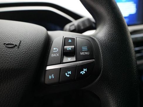 Used 2020 Ford Escape SE image 18