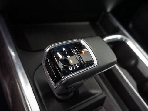 Used 2025 Chevrolet Silverado 1500 LTZ w/ LTZ Premium Package AWD/4WD image 35