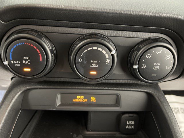 Used 2016 MAZDA MX-5 Miata Sport RWD image 23