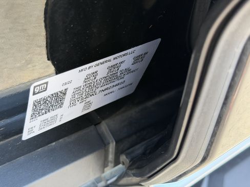 Certified 2022 Cadillac Escalade Premium Luxury Platinum image 37