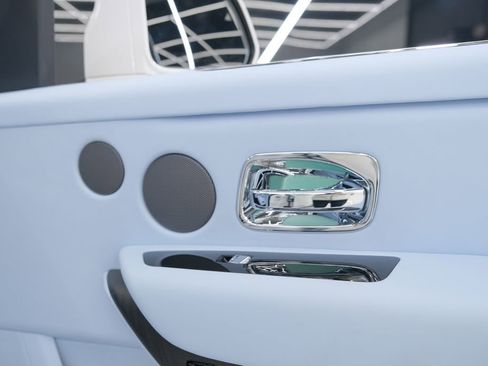 Used 2026 Rolls-Royce Cullinan image 56