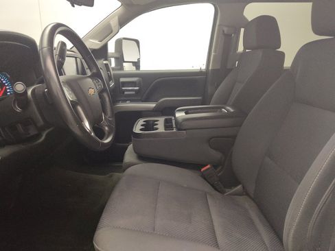 Used 2018 Chevrolet Silverado 1500 LT w/ Trailering Package AWD/4WD image 17