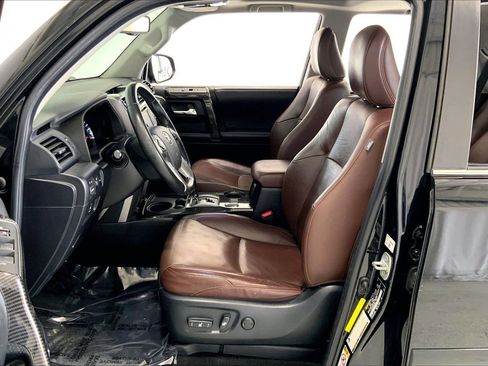 Used 2014 Toyota 4Runner Limited RWD image 18