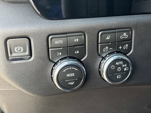 New 2026 GMC Sierra 1500 SLT w/ SLT Premium Package AWD/4WD image 26