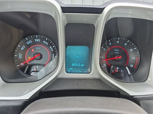Used 2013 Chevrolet Camaro LS RWD image 5