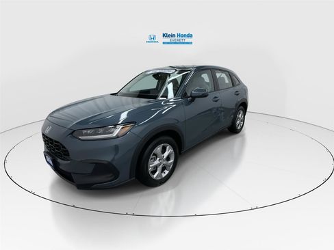 Used 2025 Honda HR-V LX image 6