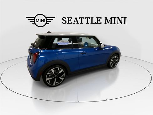 Certified 2025 MINI Cooper S image 11
