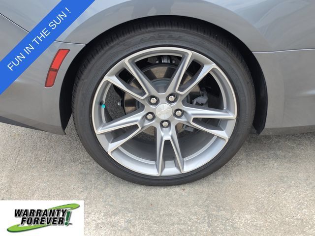 Used 2022 Chevrolet Camaro LT w/ RS Package RWD image 5