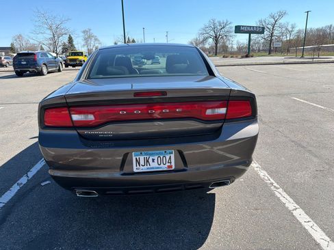 Used 2014 Dodge Charger SE image 5