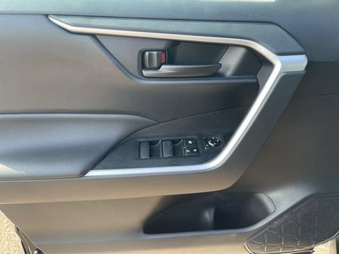 Used 2024 Toyota RAV4 LE AWD/4WD image 12