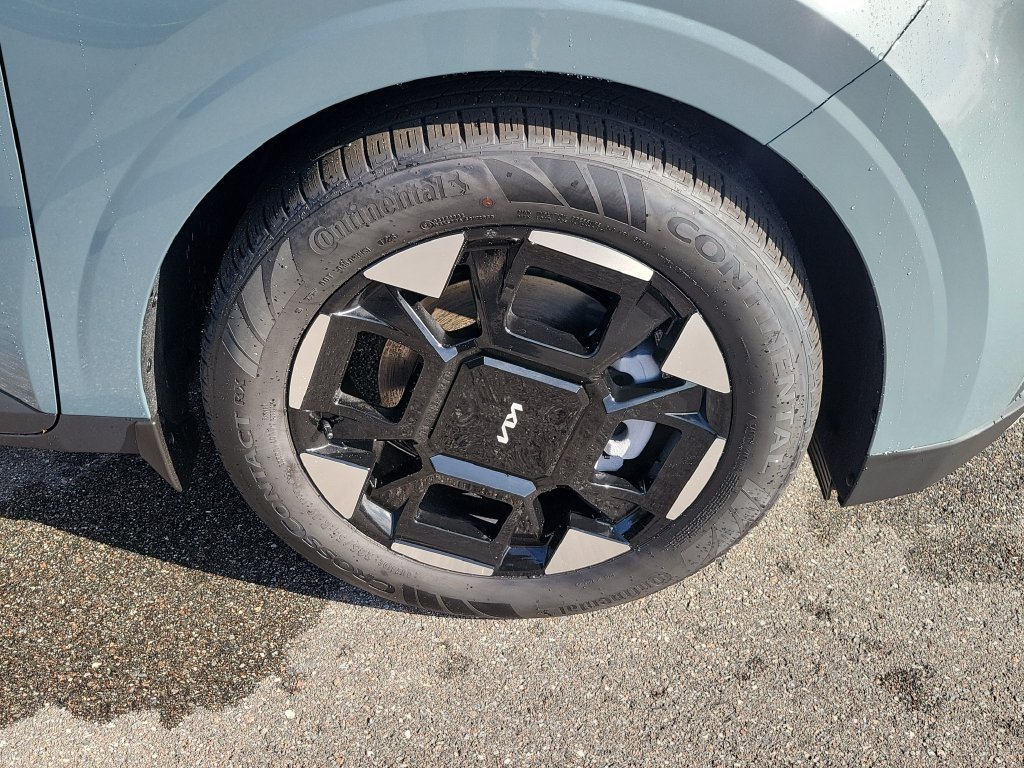 New 2027 Kia Carnival EX FWD image 40