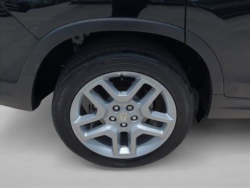Used 2024 Honda Passport EX-L image 25