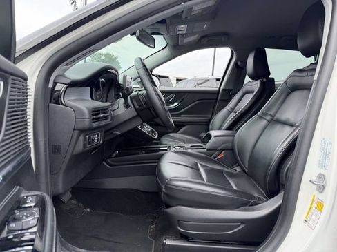 Used 2022 Lincoln Corsair AWD w/ Equipment Group 101A image 9