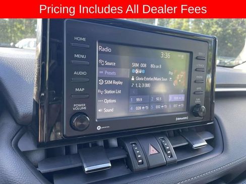 Used 2022 Toyota RAV4 XLE Premium AWD/4WD image 33