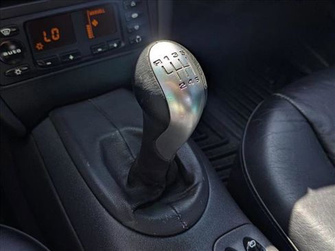 Used 1999 Porsche 911 Cabriolet image 12