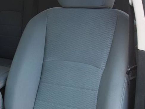 Used 2014 RAM 1500 Express AWD/4WD image 36