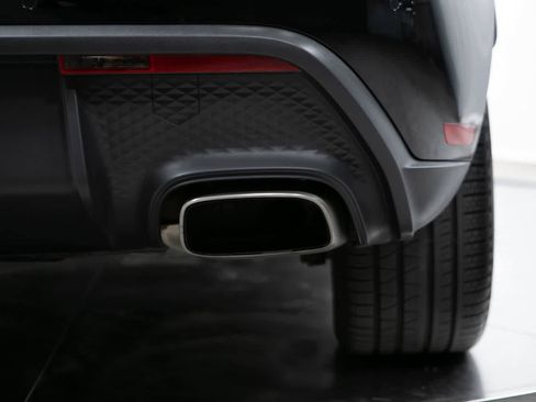 Certified 2024 Porsche Macan AWD/4WD image 20