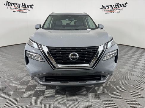 Used 2023 Nissan Rogue SL w/ SL Premium Package image 6