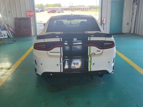 Used 2019 Dodge Charger R/T RWD image 4
