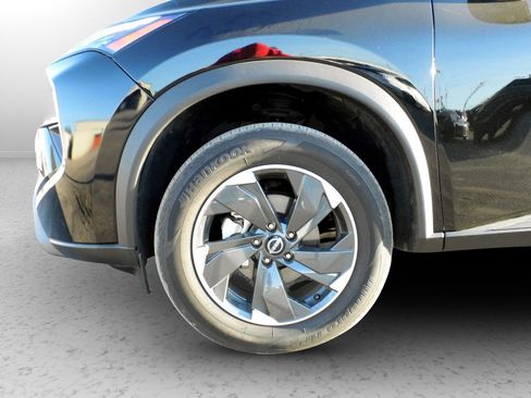 Used 2020 Kia Sorento LX image 11