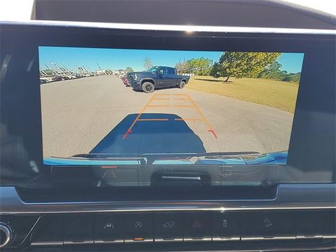 Used 2023 GMC Sierra 1500 SLT w/ SLT Premium Package image 17