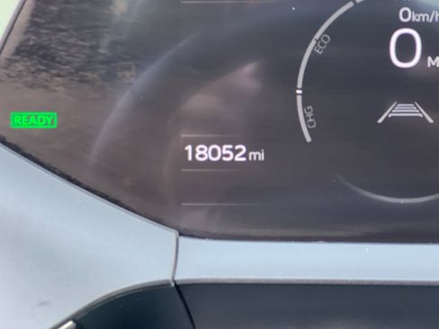 Certified 2024 Toyota Prius Limited image 21