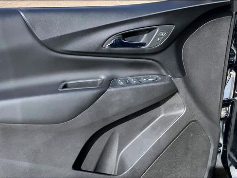 Used 2019 Chevrolet Equinox LT image 20