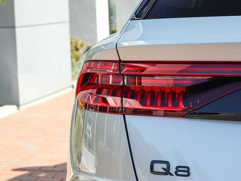 Used 2023 Audi Q8 Premium Plus AWD/4WD image 7