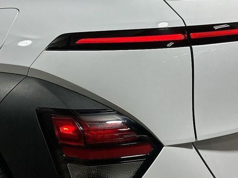 Used 2024 Hyundai Kona SEL FWD image 31
