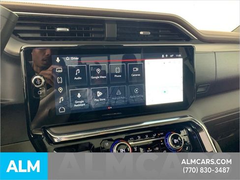 Used 2025 GMC Sierra 3500 Denali w/ Denali Reserve Package image 29