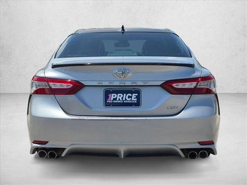 Used 2019 Toyota Camry XSE FWD image 6