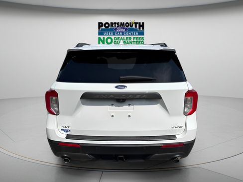 Used 2023 Ford Explorer XLT w/ Equipment Group 202A AWD/4WD image 13