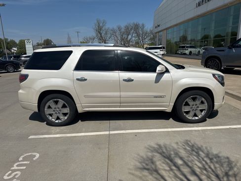 Used 2014 GMC Acadia Denali image 4