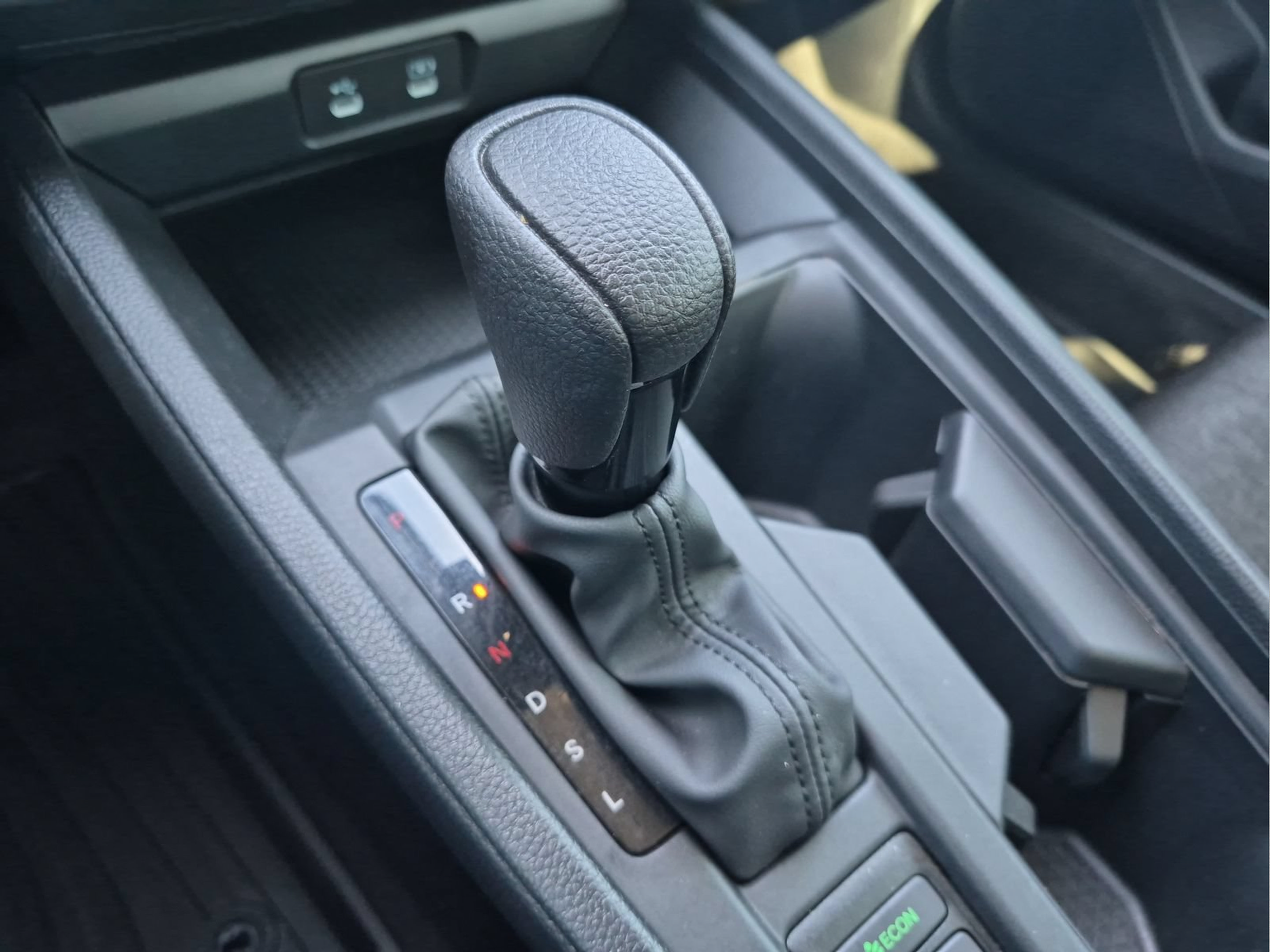 Certified 2025 Honda Accord SE image 15