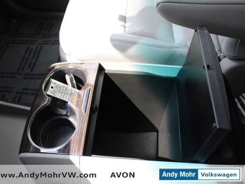 Used 2015 Toyota Sienna XLE FWD image 44
