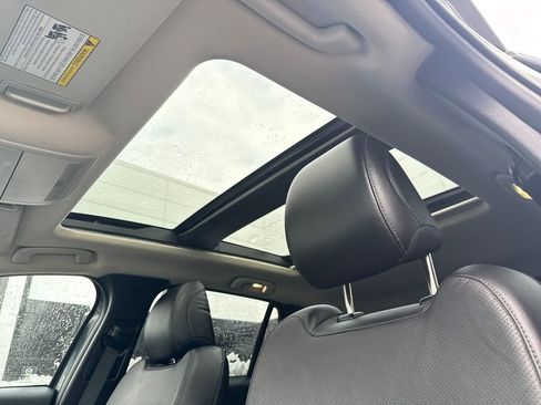 Used 2024 MAZDA CX-50 AWD 2.5 Turbo w/ Weather Package image 19