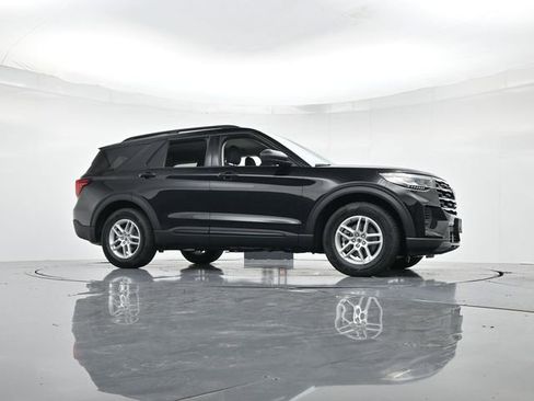 New 2026 Ford Explorer Active image 35