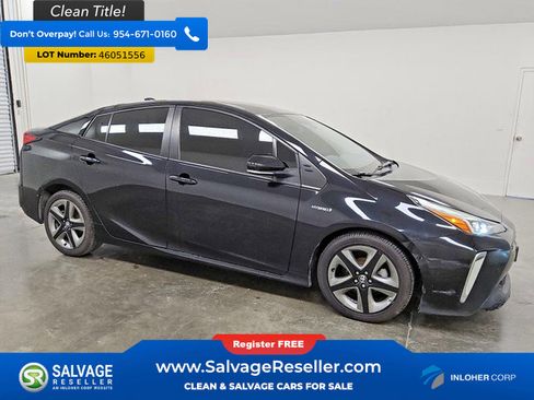 Used 2022 Toyota Prius XLE image 5