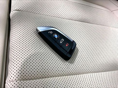 Used 2024 BMW X3 xDrive30i w/ Premium Package w/ZPA image 13