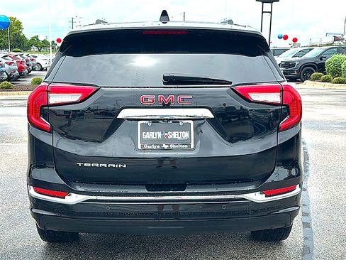 Used 2022 GMC Terrain Denali w/ Denali Premium Package AWD/4WD image 7