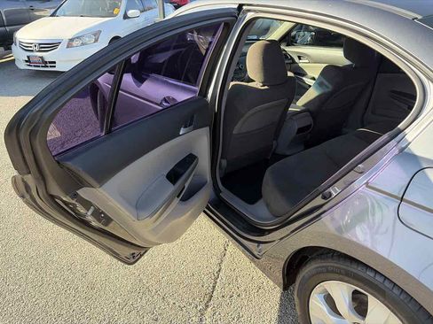 Used 2010 Honda Accord EX image 11