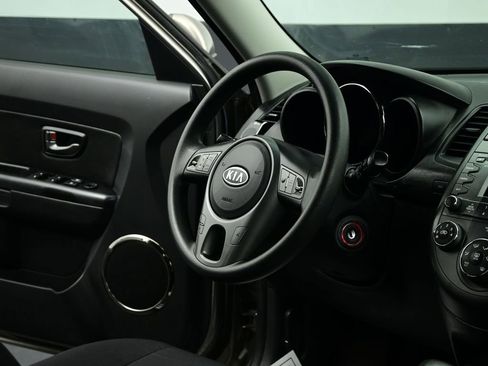 Used 2011 Kia Soul + image 62