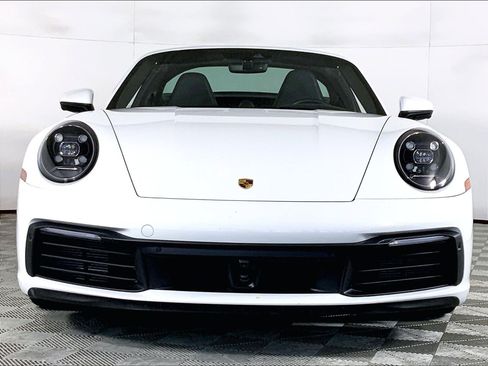 Certified 2024 Porsche 911 Targa 4 AWD/4WD image 6