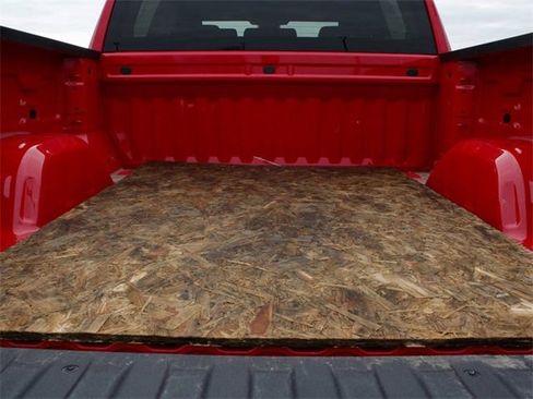 Used 2024 Chevrolet Silverado 1500 Custom Trail Boss w/ LPO, Dark Essentials Package AWD/4WD image 9