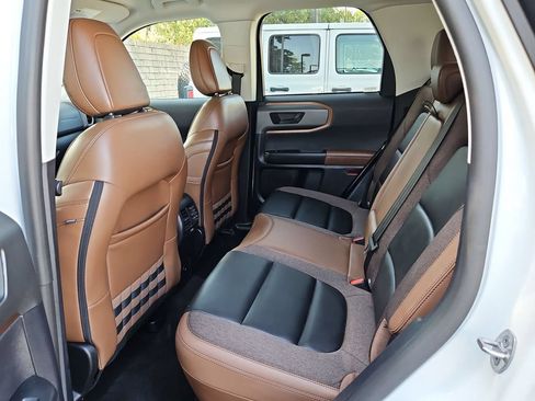 Used 2025 Ford Bronco Sport Outer Banks AWD/4WD image 27
